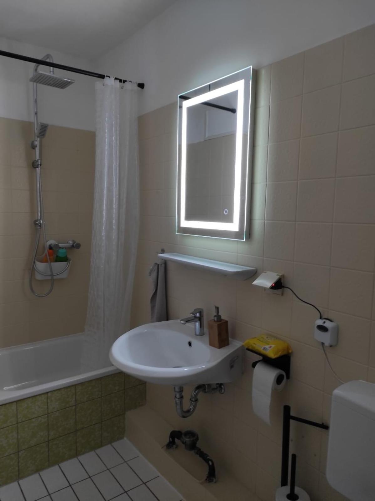 Ferienwohnung Im Zentrum Von Oberhausen Inklusive Wlan Extérieur photo