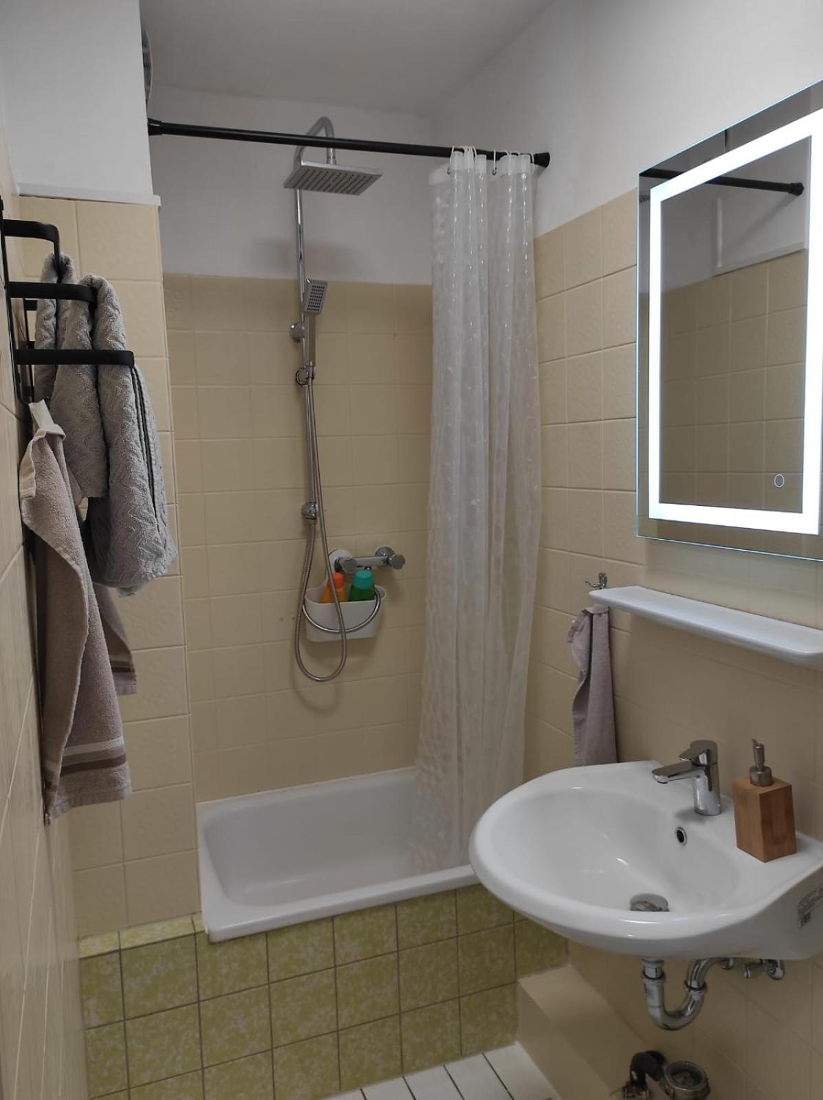 Ferienwohnung Im Zentrum Von Oberhausen Inklusive Wlan Extérieur photo